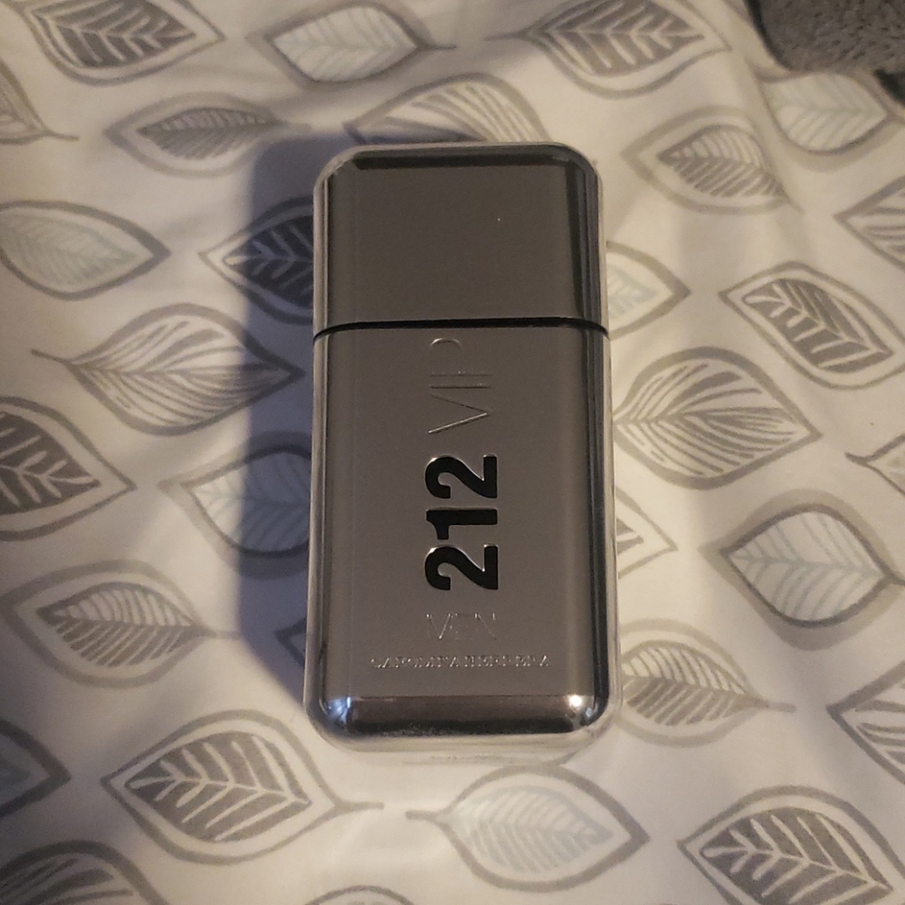 Carolina Herrera 212 VIP NYC Men